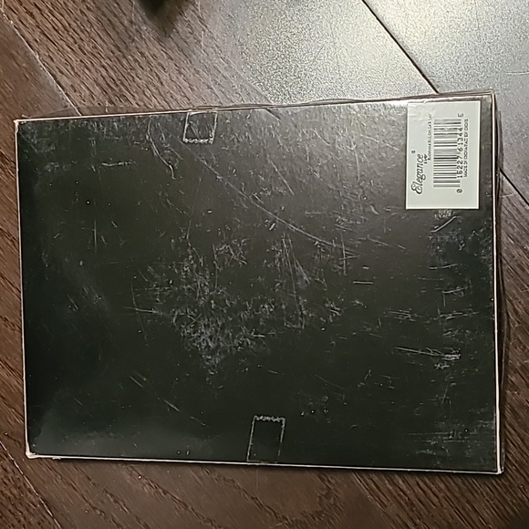 *closet clearout* 2/$20 NIB Elegance picture frame - Picture 2 of 4